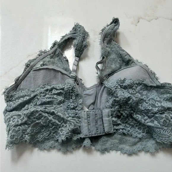 aries bra size small - Picture 2 of 2